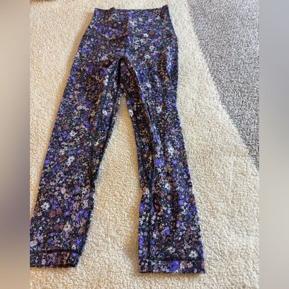 Lululemon leggings Womens size 0 Align High-Rise Crop 21” Flower Burst Multi - Picture 5 of 8